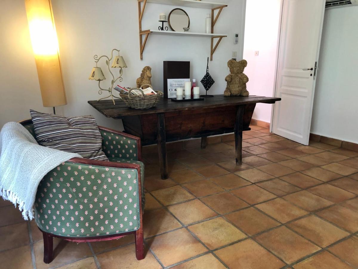 Mas Du Pont De Laute Villa Le Cailar Kültér fotó